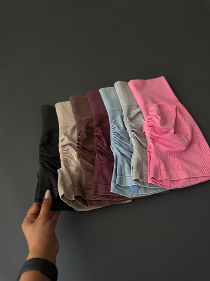 Women’s High-Waisted Scrunch Seamless Shorts