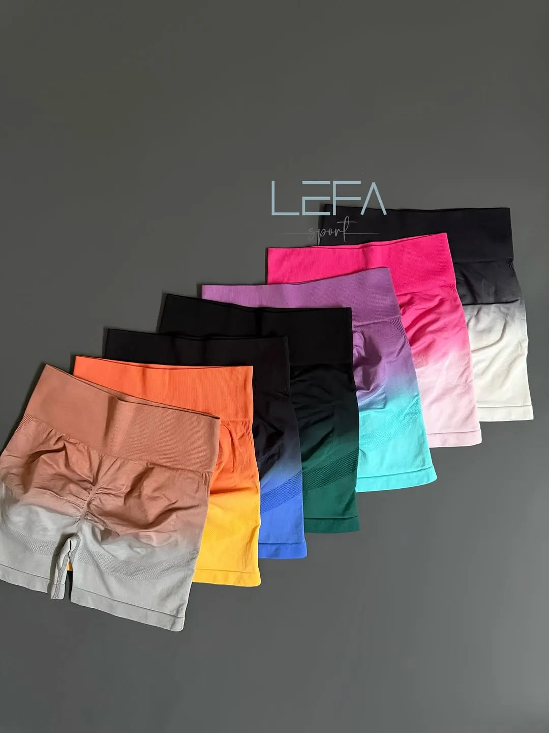 Women’s Seamless Gradient Scrunch Workout Shorts